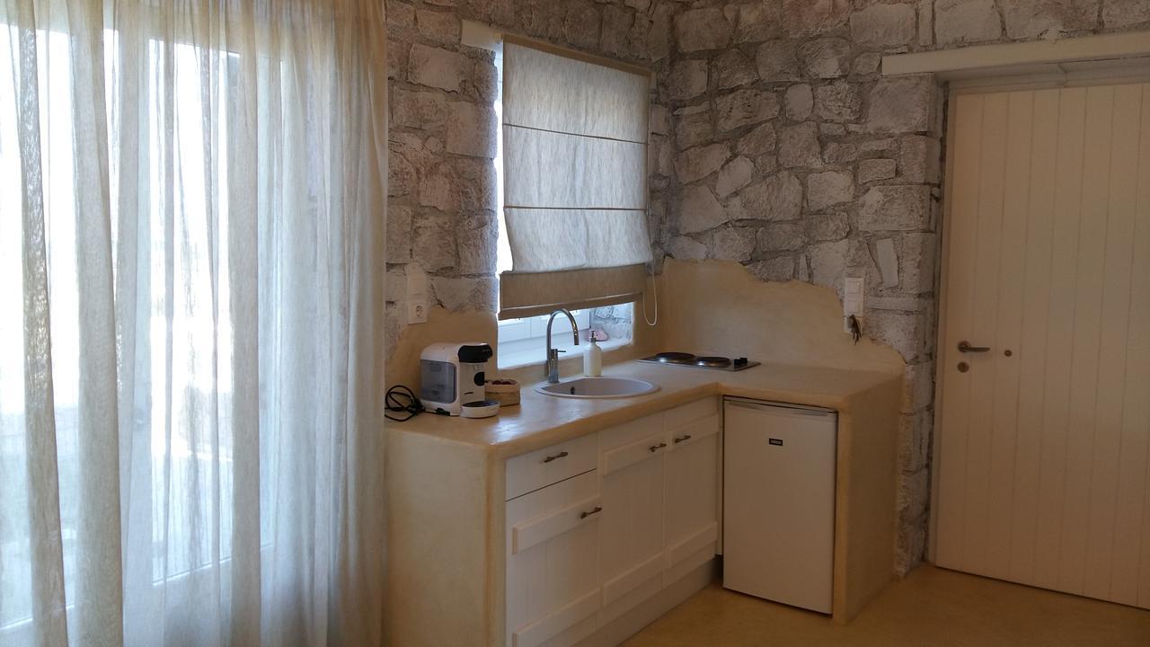 Milo Milo Suites Mandrákia Kültér fotó